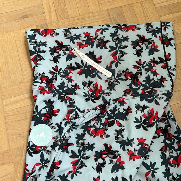 adidas by Stella McCartney TruePurpose floral-print cycling shorts – Blue - Picture 6 of 10